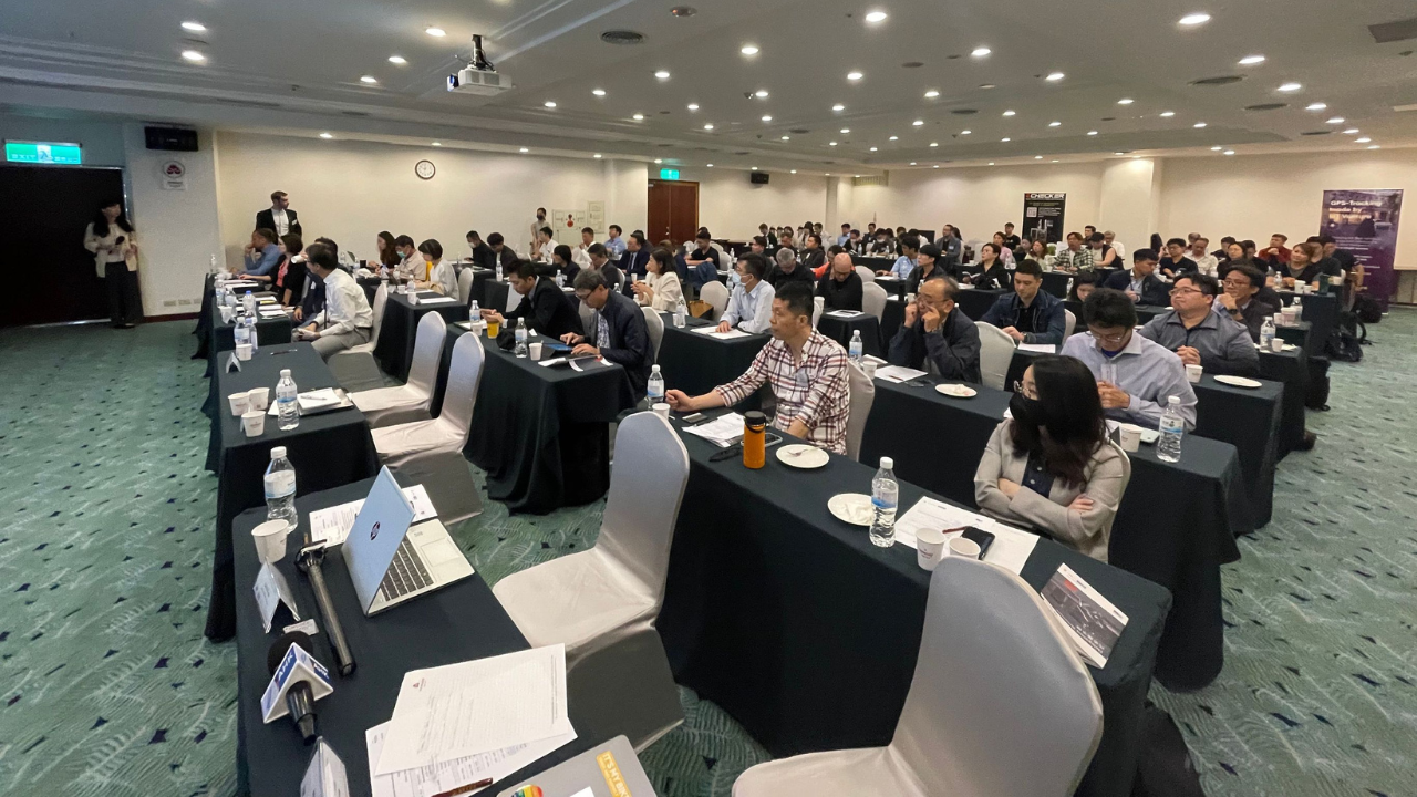 Gefüllter Seminarraum auf der Taichung Bike Week